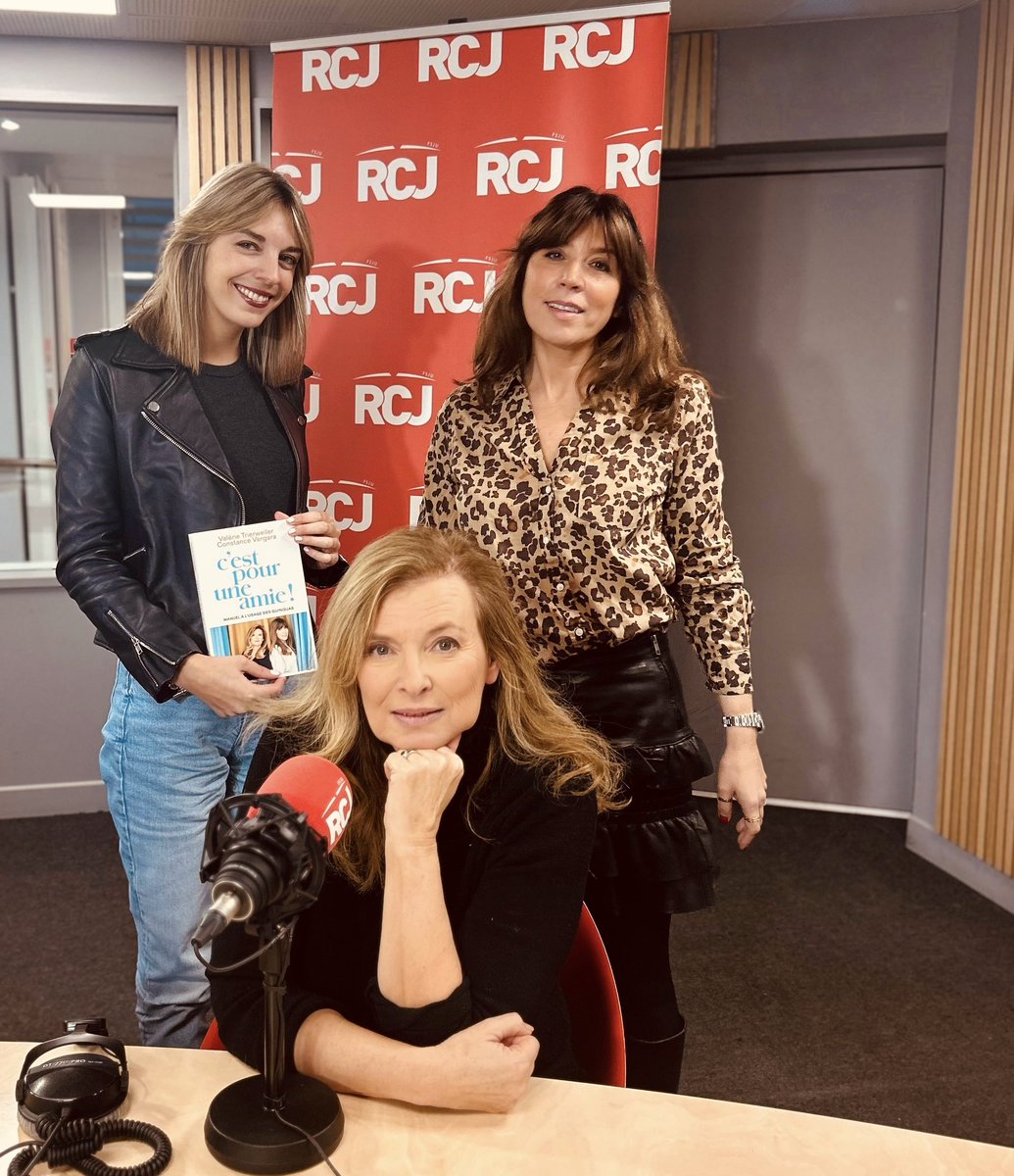 📚 <a href="/valtrier/">Valerie Trierweiler</a> et Constance Vergara signent « C’est pour une amie - Manuel à l’usage des quinquas » aux éditions Les Arènes. 

📖 Un livre où elles abordent la cinquantaine de manière décomplexée, libre et assumée.

🎙️ Interview à retrouver ce vendredi, à 17h, sur <a href="/RCJRADIO/">Radio RCJ</a>.