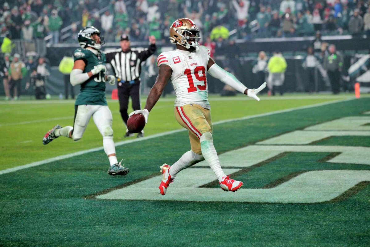 NinerNick_22's tweet image. This was just a year ago man. What happened? 💔🕊️