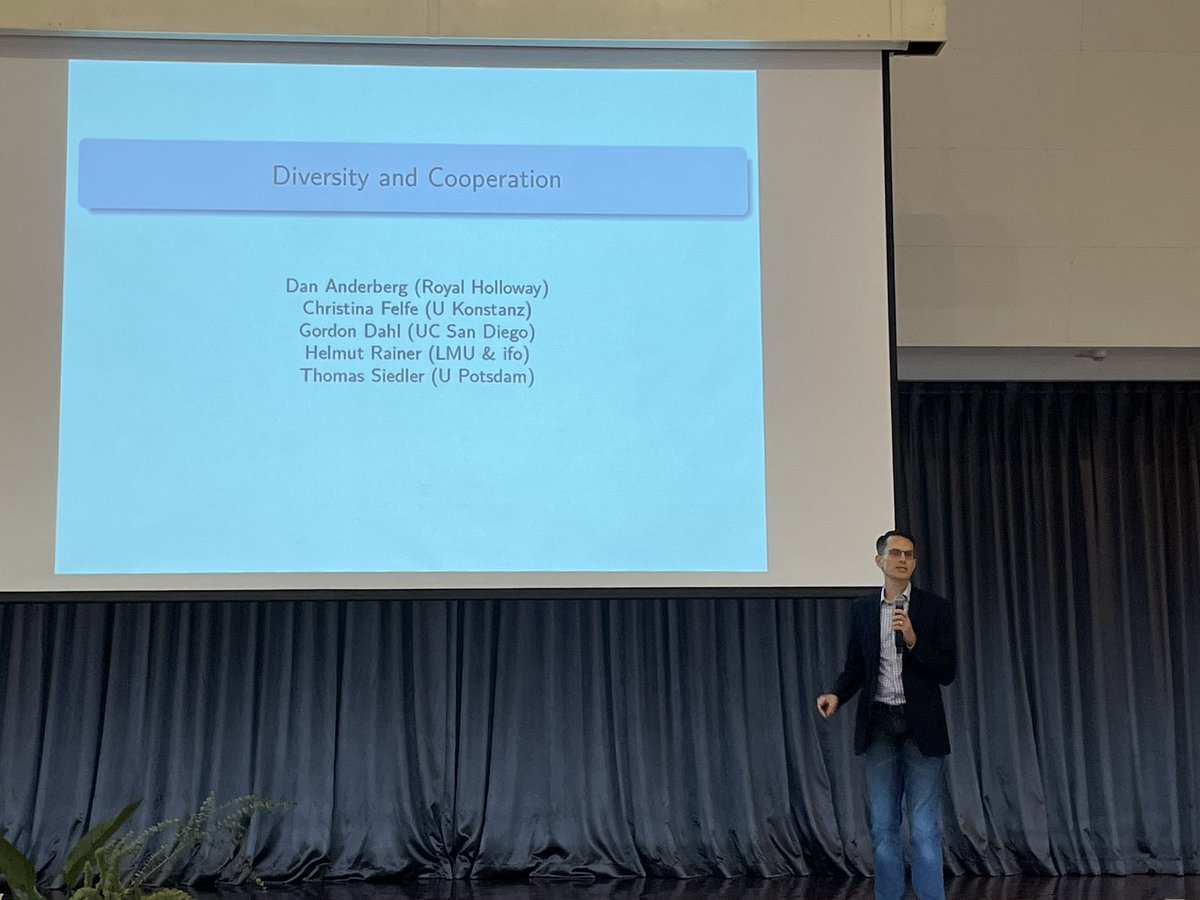 The Bob Gregory Keynote Lecture by Gordon Dahl on #Diversity and #Cooperation has just started! #AASLE2024 #EconTwitter