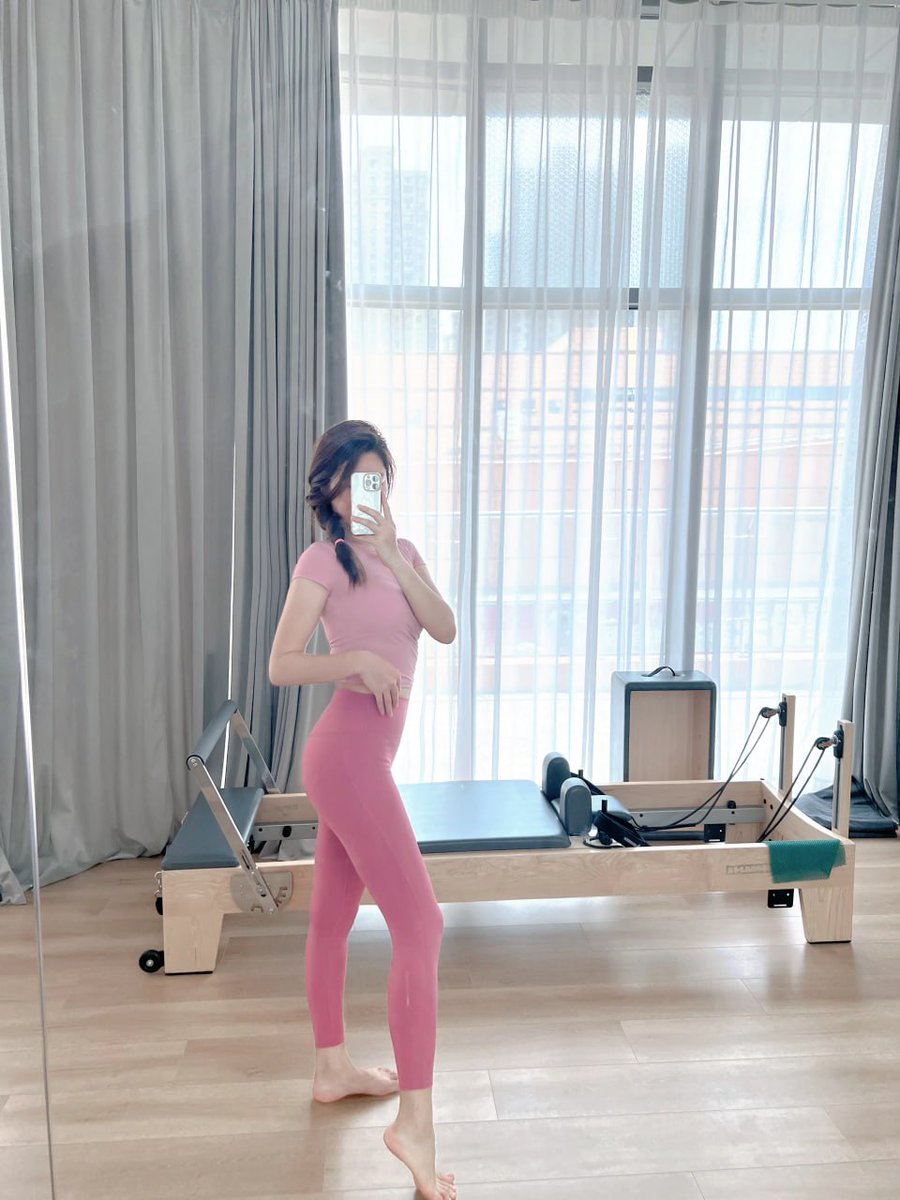 ricz143's tweet photo. A perfect body is the best result of constant exercise. https://t.co/lQgAlvw6dx