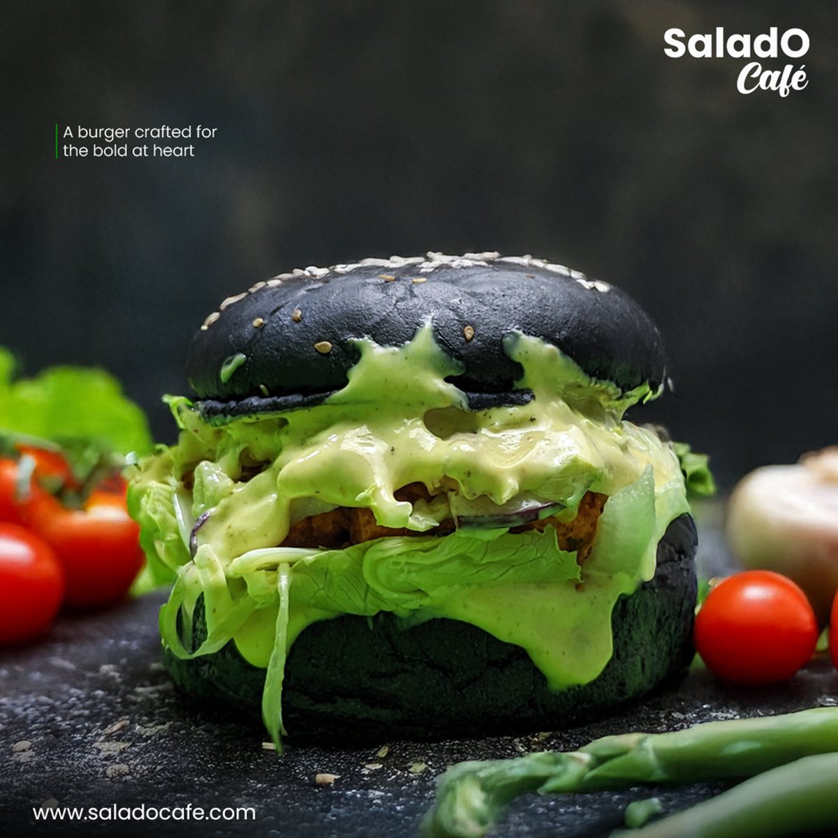 saladocafe_in's tweet photo. Bold flavors. Bold colors. Bold hearts. 🖤 This isn't just a burger, it's an experience. https://t.co/9XgnTDEnT3