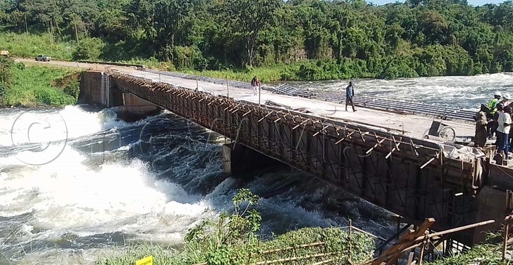 pafrican55's tweet photo. After months of emergency rehabilitation, the Karuma Bridge will ease holiday travel for many who have faced longer routes. Small vehicles will be allowed first, with heavy trucks following later. #cornerstonelaunchug #Elison4JSC #markit

Ten Hag Racheal Mount Serena gloria bugie https://t.co/00mugSg4bu