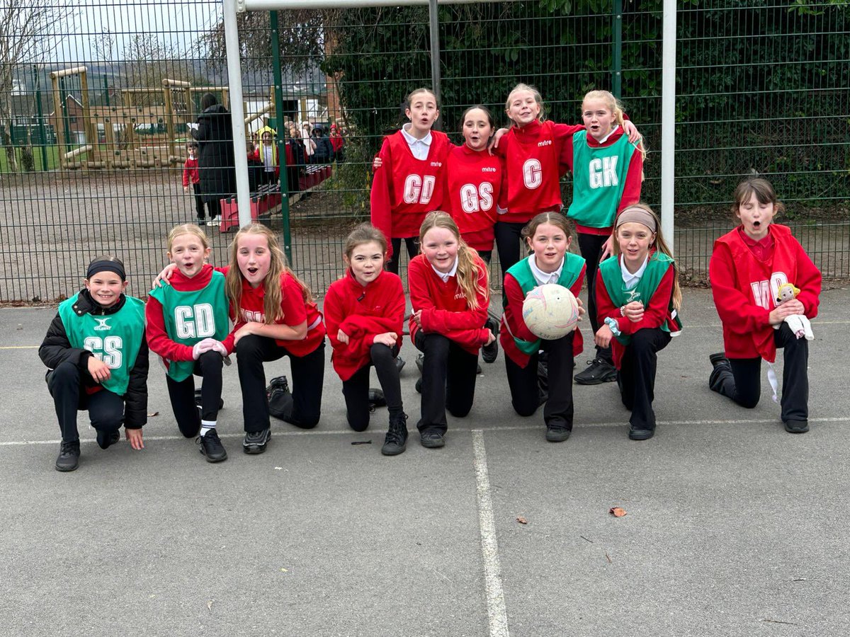 HeadleyParkPrim's tweet photo. A great performance from both of our #TeamHP Netball Teams this week, with both sides advancing to the next round of the Livvy Sinclair Gieben Netball Cup π
A brilliant effort all round π https://t.co/9swmfqgWty