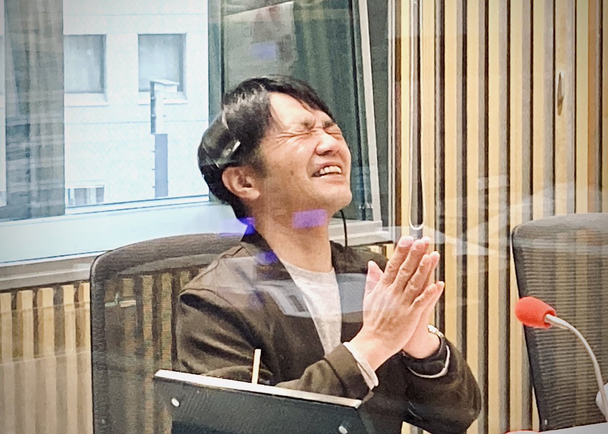 ngk_radioshow's tweet photo. 今週の #中川家ラジオショー は…

＼  ヤ"   ッ"   タ"   ァ"　！   ！  ／

✨剛さんが拝み
　　喜びを爆発させる出来事が✨

■こちらから聴けます
https://t.co/YNTgyG3gH2 https://t.co/wnjgpHPj7R
