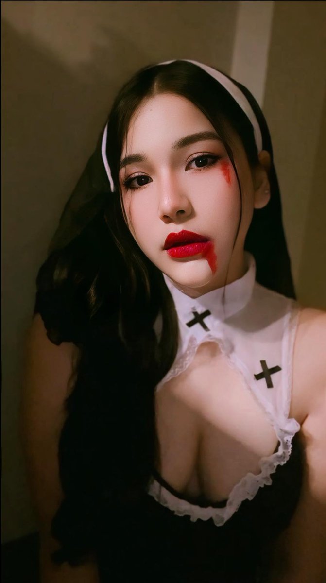 ของหวาน🍨 tweet media