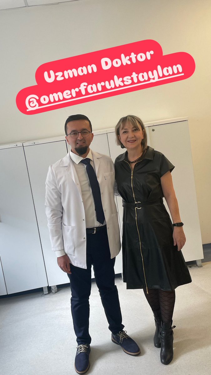 DemirDDDD's tweet photo. Yeni bir çalışkan dermatoloji uzmanı daha katıldı aramıza 🤓 https://t.co/77jGA33mOS