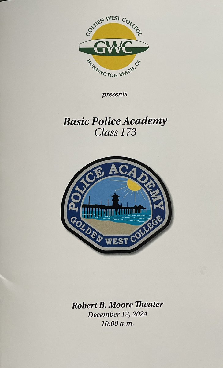 SBCCDPDChief's tweet image. Today, I was honored to attend the #AcademyGraduation of #Class173 at Golden West College CJ Training Center.

I am also proud of my nephew, Ofcr. DVaughn Jackson of the @CityOfOrangePD &amp;amp; all the men &amp;amp; women of this class.

Welcome to the law enforcement family! #Congrats! 👏🏽👏🏽