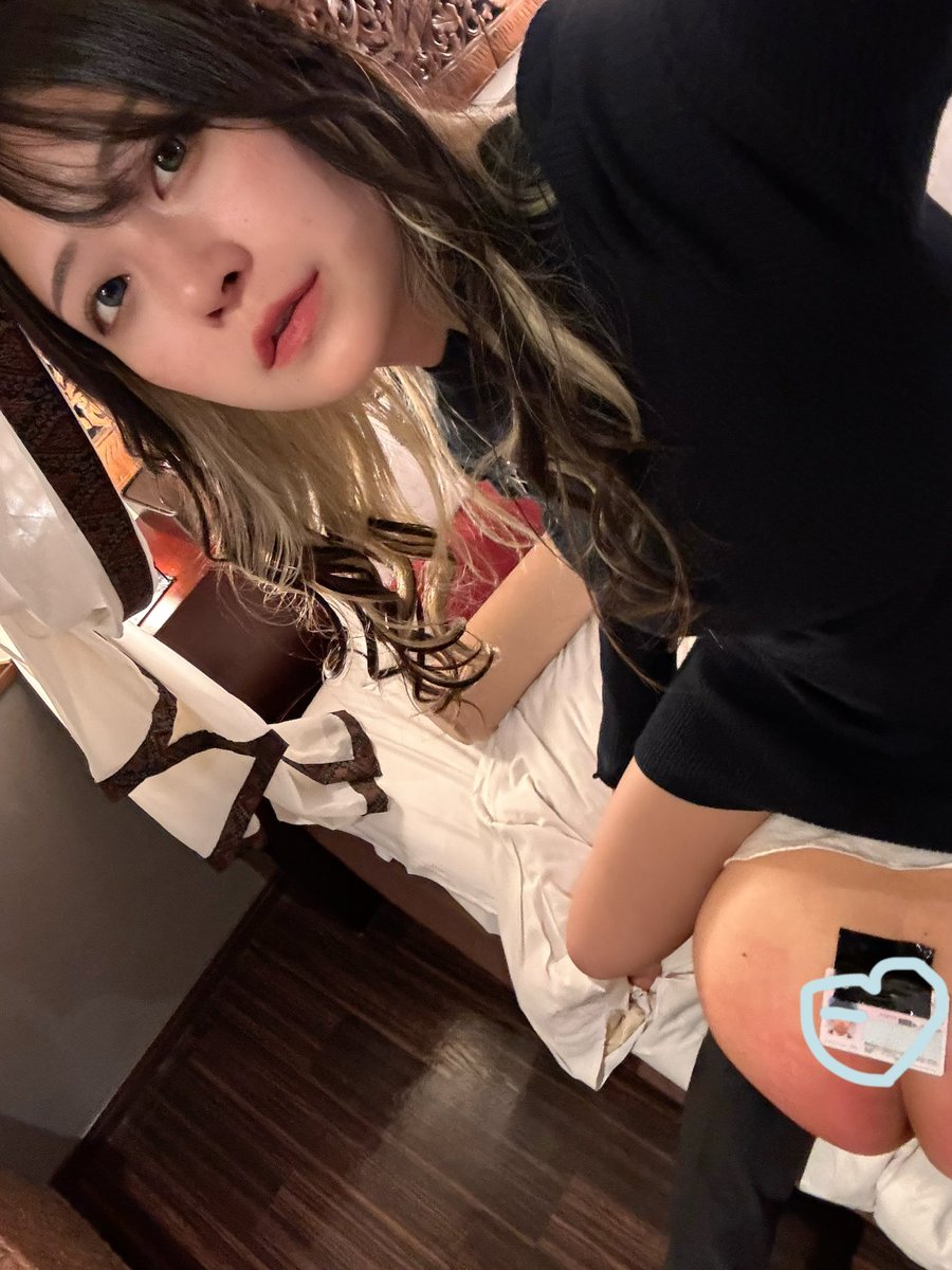 kbs_sm_'s tweet photo. 身分証撮られてバカにされたり赤くなるまでケツ叩かれたいマゾ向けの動画販売したよ♡ https://t.co/5sqRK4xPr1