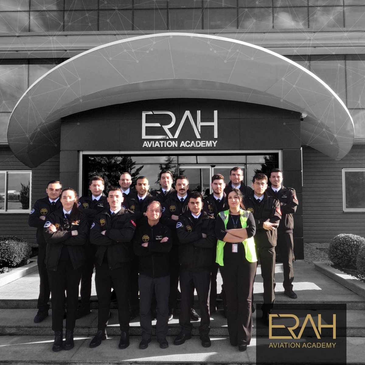 ERAHAviation's tweet photo. 2024-03 Entegre grubu öğrencilerimize Erah Uçuş Akademisi’ne hoşgeldiniz diyor, emniyetli ve başarı dolu bir eğitim süreci diliyoruz! ! 🧑🏻‍✈️👩🏼‍✈️

Fly to your dreams…

#Aviation #UçuşEğitimi #ERAH #erahaviationacademy #flightschool https://t.co/GWzQag9XvK