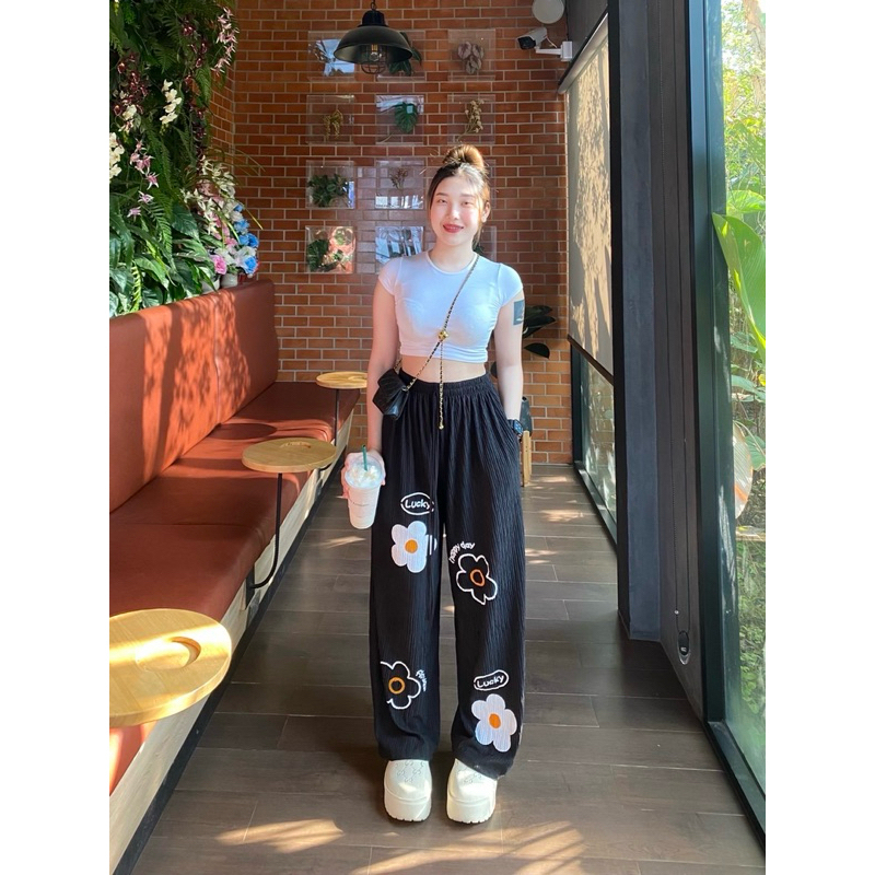 Shareit29's tweet photo. กางเกงเอวสูง ผ้าท๊อฟฟี่สกรีนดอกไม้ อวบอ้วนใส่ได้สบาย