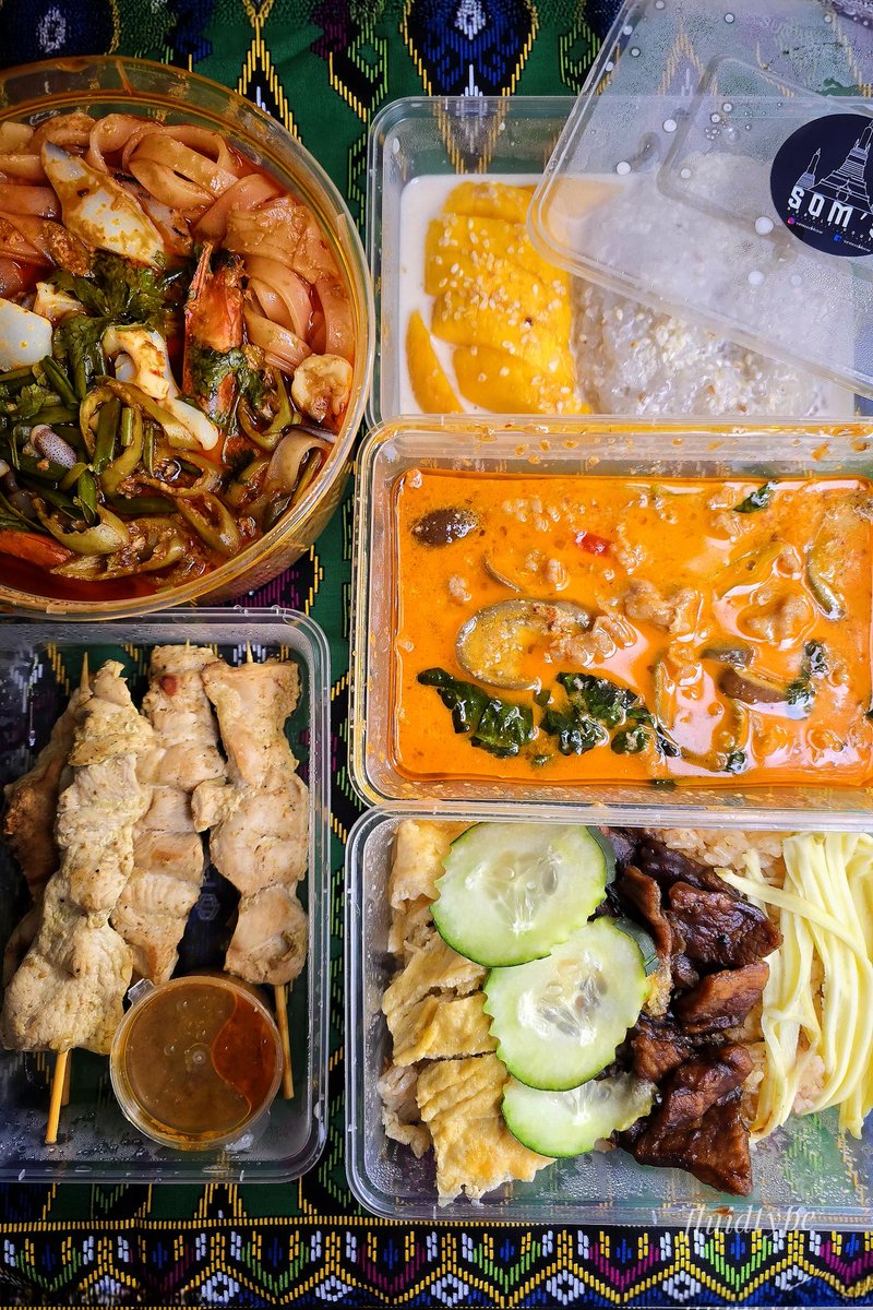 fluidtype's tweet image. When you're still not feeling well, you need food from your favorite place to help you get back to 100%. For me, Som's is easily one of those places, ever since they opened in 2004 in Algiers.

Laksa, Red Curry, Bagoong Rice, Satay and Mango Sticky Rice 

#laksa
#curry
#takeouts