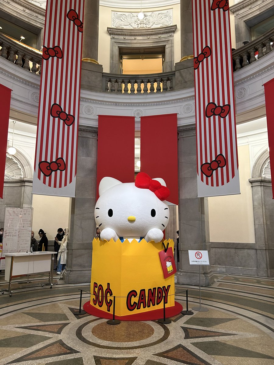 Max1115k's tweet photo. ハローキティ展❤︎🍎
#hellokitty_exh https://t.co/FO15yFnXBV