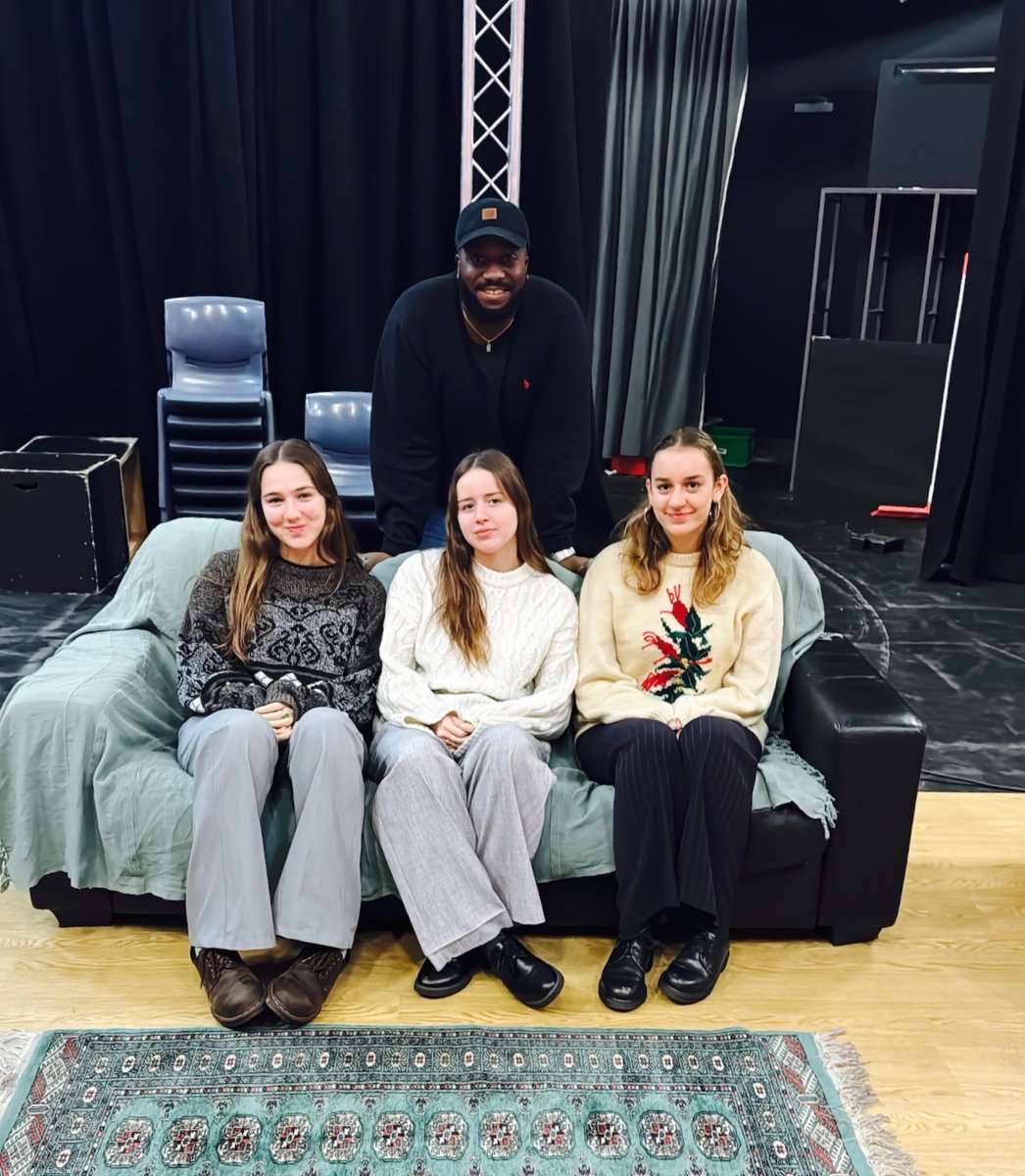 Our Year 13 drama students enjoyed a fantastic workshop yesterday with professional actor Shakeel Haakim. Thank you to Shakeel for sharing his expertise with our students!