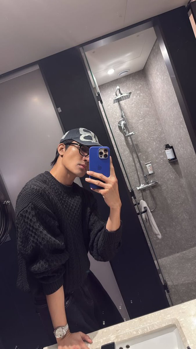 oilppsm's tweet photo. เริ่มเลยหรอออ ก็หวานจริงๆนั่นแหละ 🫣 

#เกาหลีค่อนข้างหวานมาก
#เอิร์ทมิกซ์ #EarthMix https://t.co/1s9hIyMBcd
