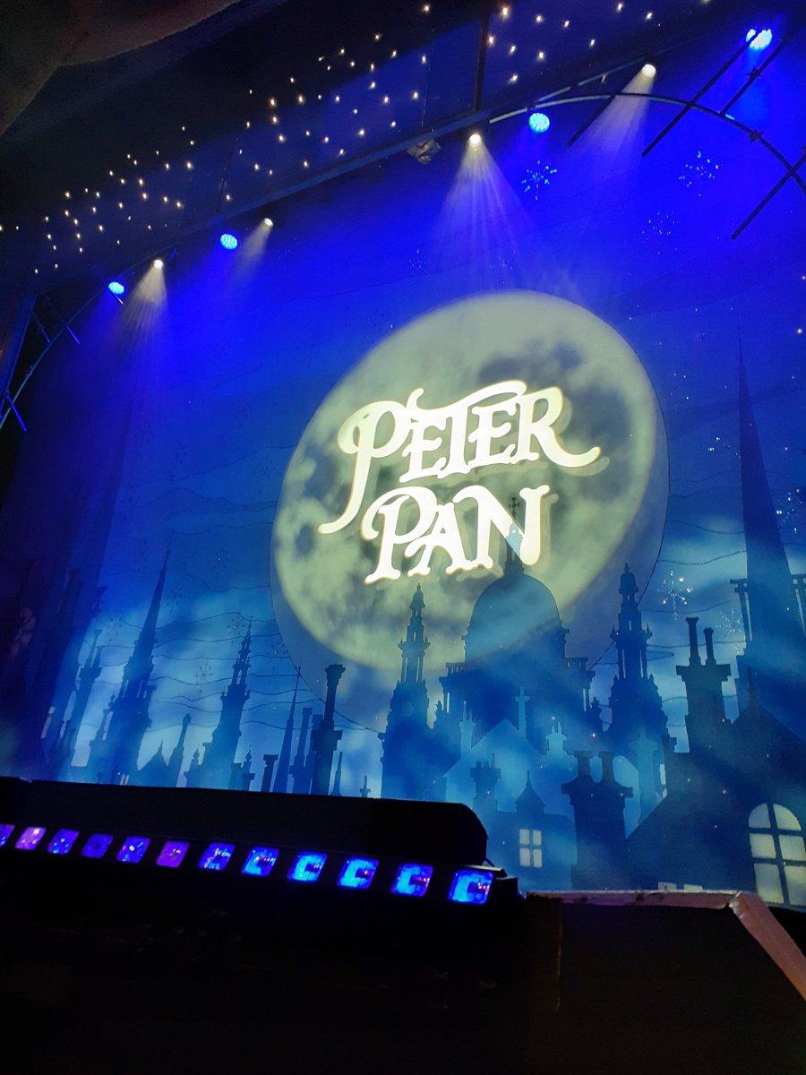 PatLovesTheatre's tweet photo. If you want a great evening out full of belly laughs get along to Panto @RoyalNottingham #PeterPan @therealgokwan ❤ was adorable #magicalmerman @PaulChuckle2 #Starky and #SteveHewlett #Smee were hilarious, thanks for the 💋Arthur wonderful production and cast. ❤💙🧡💛 https://t.co/7fABq8TGKP