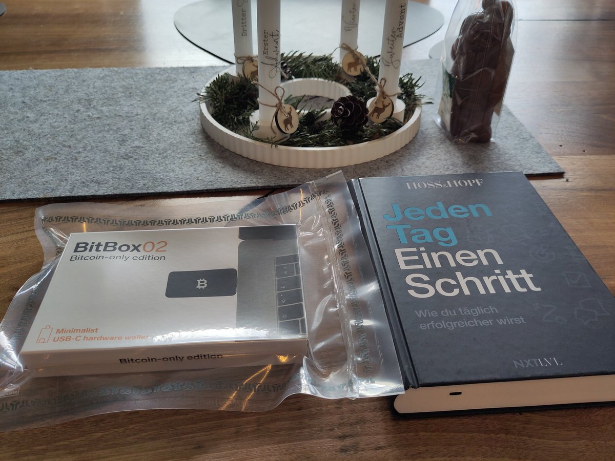 Kam am gleichen Tag an. Ich freue mich auf beides 😀
Die Zukunft wird gut 💪
<a href="/hoss_crypto/">hoss_crypto</a> <a href="/philiphopf_/">Philip Hopf</a> <a href="/BitBoxSwiss/">BitBox</a>