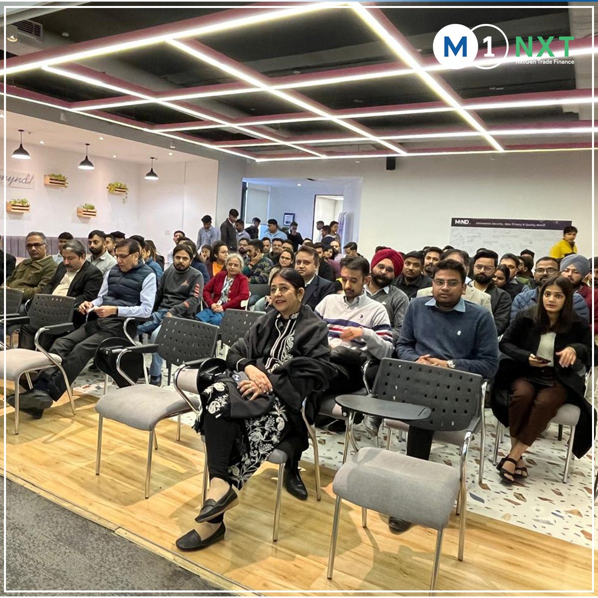M1Nxt's tweet image. #M1NXT values open communication as we believe it&apos;s crucial for our success. We had a great &quot;Candid Connect with the CEO&quot; with Mr. Mohindru, CEO. He shared #M1xchange&apos;s vision, which directly impacts our growth. These forums motivate our team and align us with company goals.