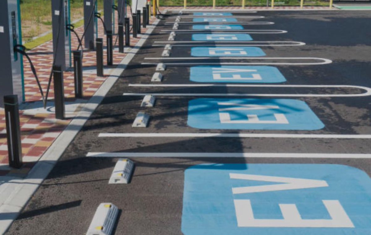 "The JV has almost deployed £100 million in just over 13 months and it looks forward to adding further assets in due course. Brampton Hut is a high-quality cluster of ESG-compliant Drive Thru and Drive2 units”

Charles Dickson, #ROAD Executive Chairman

londonstockexchange.com/news-article/R…