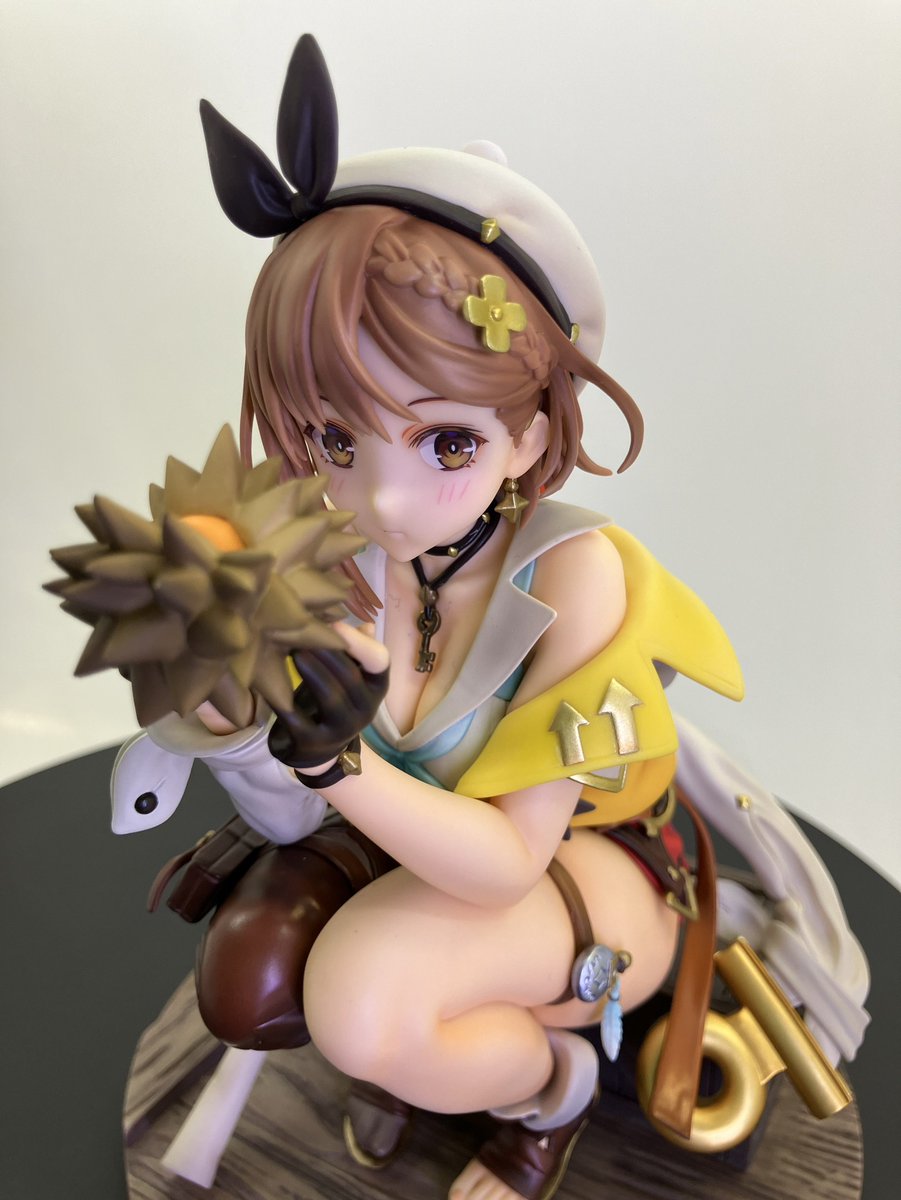 KTmodelPlus's tweet photo. #Ryza2 Figure Introduction✹
Instead of her usual apple, Ryza is holding a "Water Uni"
Pre-order here ▼
https://t.co/lnPgRBo76Q
#Ryza2 #KTmodelPlus https://t.co/XoKl2WCmRH