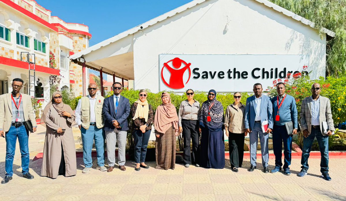 FinlandinSom's tweet photo. Great opportunity to visit the #ChildProtection and #SocialProtection activities supported by Finland 🇫🇮 at internally displaced persons camps in Hargeisa.

A heartfelt thanks to @SaveChildrenSO @SC_Somaliland @pelastakaalapse and the excellent community groups.🤝💯 https://t.co/FmG7MxNs7K