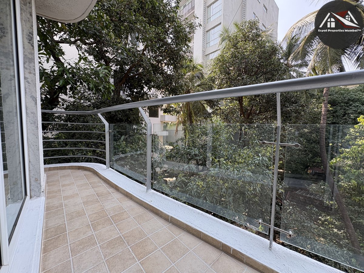 Expat_Props's tweet image. Available this Expat Quality 2BHK fully equipped with a Sit Out Balcony for Rent@St. Cyril Road Bandra, tranquil with greenery views, ad-measuring approx 950 sqft carpet, landmark building for Expats. Central to hot spots with 1 car park.

Rent: 2.5 lakhs non-negotiable with 3…