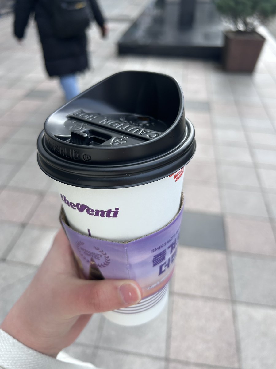 dee1107_'s tweet photo. 현재 이용 가능한 공계가 없어 부득이하게 본 계정으로 ���성합니다. 덕분에 따뜻하게 있다 갑니다, 감사합니다! https://t.co/dcqGIEQf3X