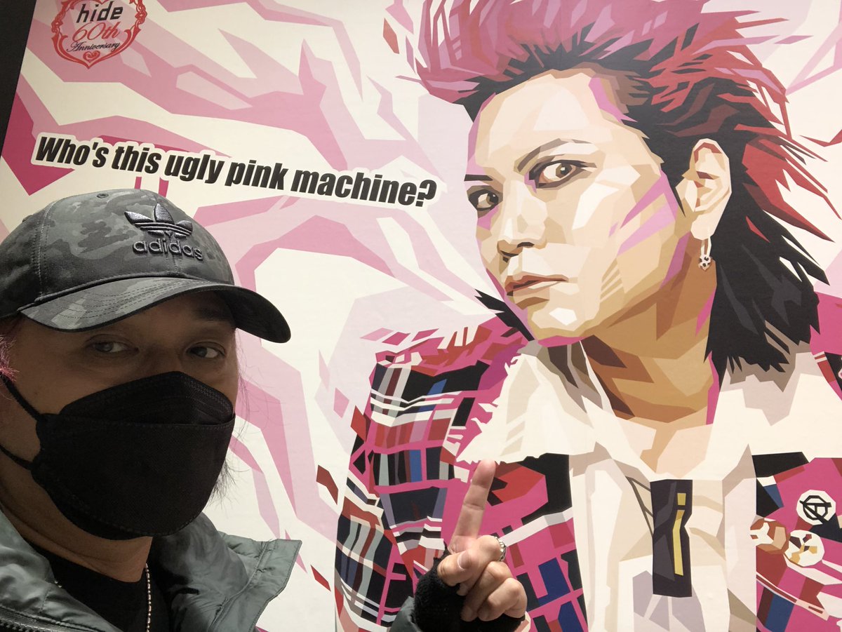 area014's tweet photo. あらためましてハッピーバースデー永遠の美中年㊗️hideさん還暦おめでとう🎉Life is still going on!! 君の人生もオレらの人生もファンのみんなの人生もまだまだ続いていくぜ🤘😎Keep Rocking!!!! https://t.co/Xv3Ee2q2WM