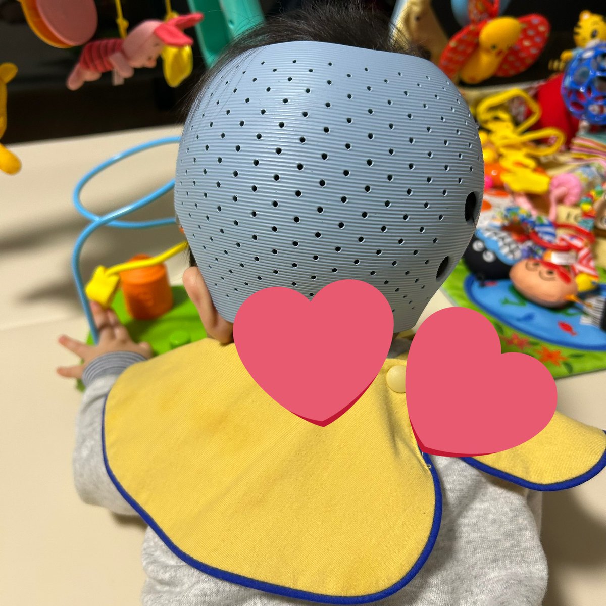____U6o6U____'s tweet photo. 装着100日ぴったりで卒業⛑️見た目も丸くなったし、数値も正常範囲に治まって良かった👏🏻息子も自分たちもよく頑張った😭
#赤ちゃんの頭のかたち
#ベビーバンド
#babyband
#ヘルメット治療
#斜頭症 https://t.co/4kkcdeGn7l