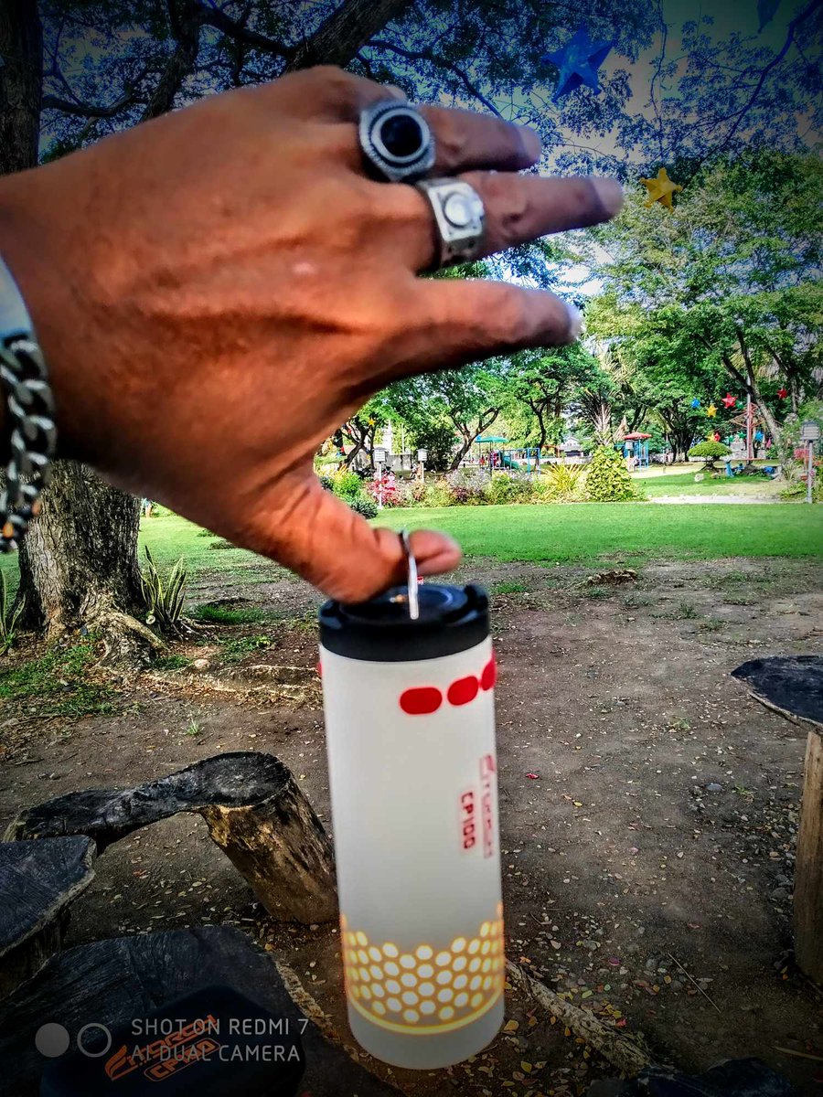 NoraChun2's tweet photo. Fitorch camping light-CP100 with the max output of 650 lumens.
* 3 lighting type&amp;SOS 
* Telescopic pole to 1 meter
* 180° Rotatable lamp head
* Strong magnet at the bottom
* USB type-C charging
* Power bank function
* 8000mAh built-in battery 

https://t.co/d0fSeIBQa1 https://t.co/4oE4UCnfL2