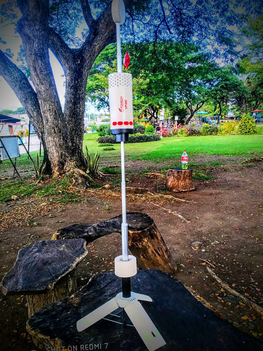 NoraChun2's tweet photo. Fitorch camping light-CP100 with the max output of 650 lumens.
* 3 lighting type&amp;SOS 
* Telescopic pole to 1 meter
* 180° Rotatable lamp head
* Strong magnet at the bottom
* USB type-C charging
* Power bank function
* 8000mAh built-in battery 

https://t.co/d0fSeIBQa1 https://t.co/4oE4UCnfL2