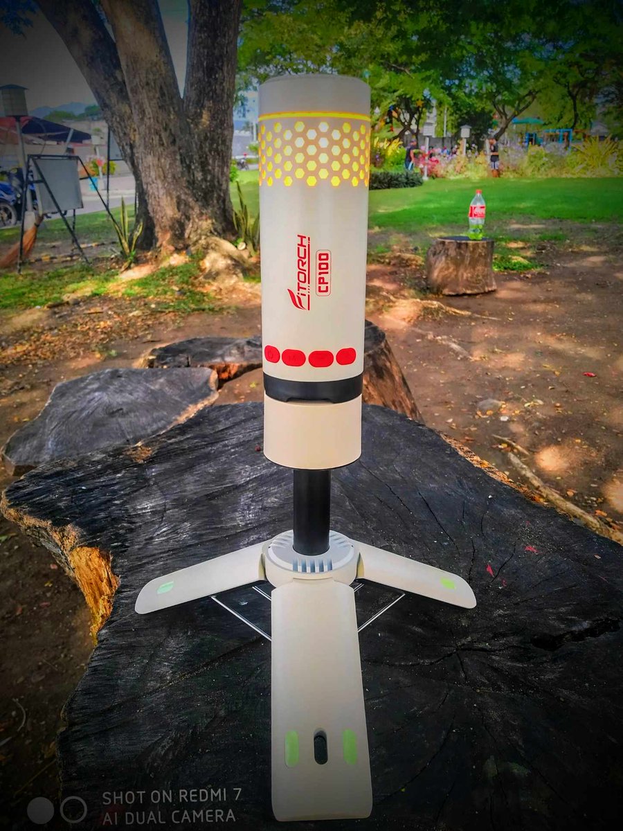 NoraChun2's tweet photo. Fitorch camping light-CP100 with the max output of 650 lumens.
* 3 lighting type&amp;SOS 
* Telescopic pole to 1 meter
* 180° Rotatable lamp head
* Strong magnet at the bottom
* USB type-C charging
* Power bank function
* 8000mAh built-in battery 

https://t.co/d0fSeIBQa1 https://t.co/4oE4UCnfL2