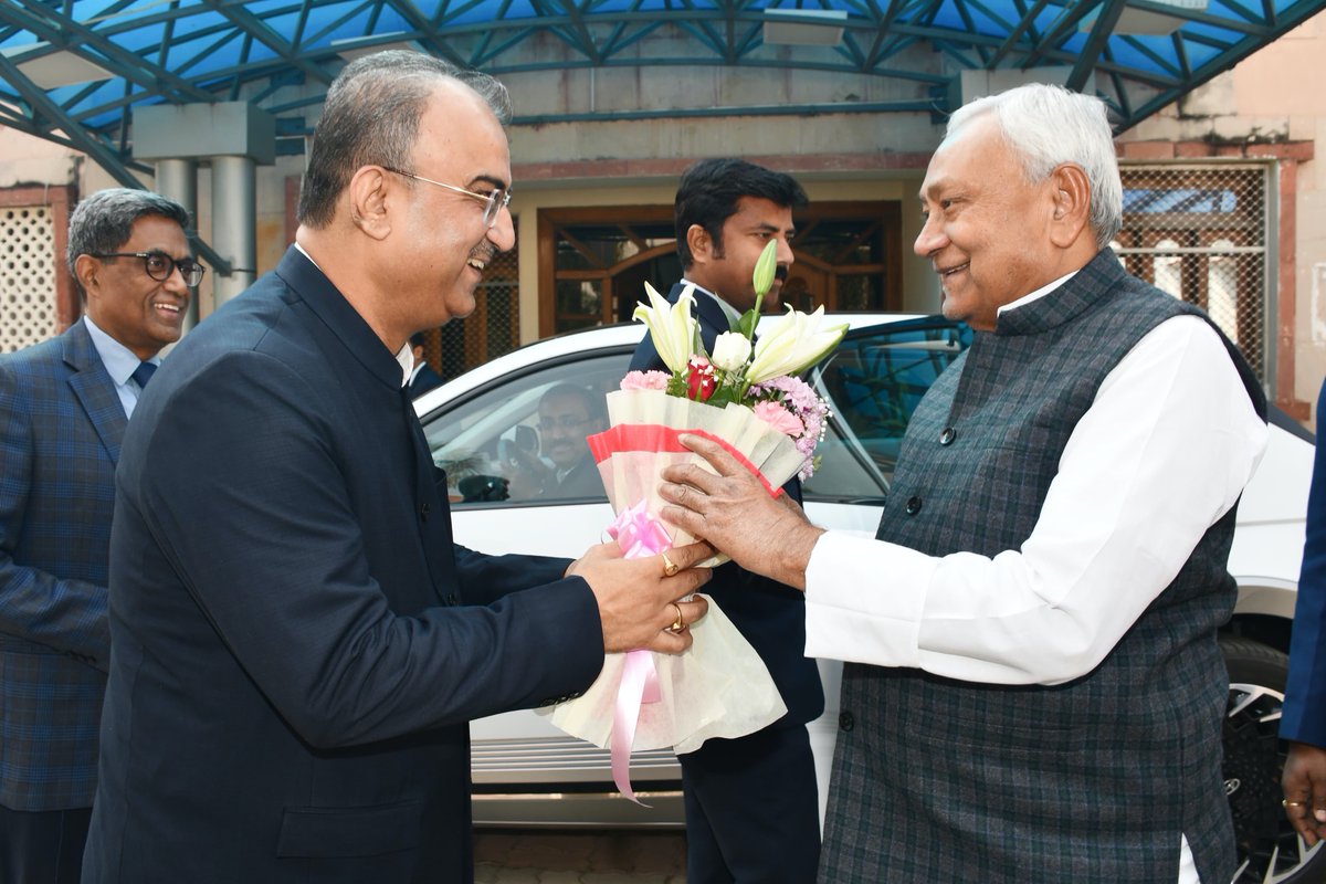 Nitish Kumar tweet media