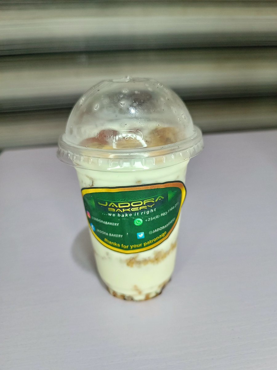 jadora_bakery's tweet photo. Indulge in layers of creamy goodness, fresh fruits, and a touch of crunch! 🍇🥥✨ Perfectly crafted by Jadora Bakery to brighten your day. 💕
📍 Order yours today and treat yourself to sweetness like never before! #Jadorabakery #DessertLovers #FruitParfait https://t.co/mLKpSGVIY1