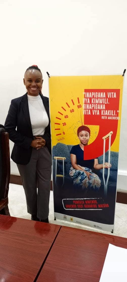 roadsensekenya's tweet photo. 🎯 She’s sharing her personal experience as a survivor of a speeding-related RTC to emphasize the key message of the day: Speeding Ruins Life.

#UsalamaBarabarani #SlowDown.
@ntsa_kenya. https://t.co/3pxyfWtDuw