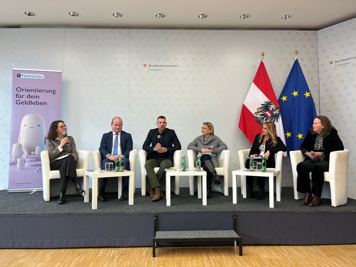 EU_reforms's tweet photo. Today, we are launching the #Finanznavi platform developed for @bmf_oe and @oenb with the expertise of @OECD to enhance #FinancialLiteracy in 🇦🇹, together with @HaraldWaiglein, @PetiaNiederlae1, @Nathaliedberger and Antonio Gomes.

#FinancialEducation #EUReformSupport https://t.co/MRRcdo4ewg