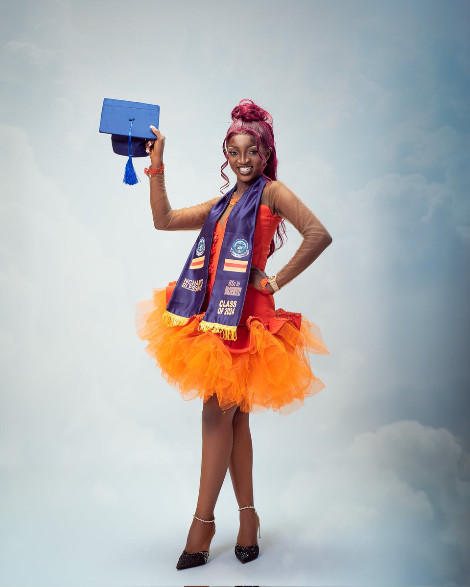 bkstudios237's tweet photo. She believed that she could, so she DID๐๐ฏ๐ธ
#graduation #graduationceremony #Bkstudios237 https://t.co/UHq7yqqrtX