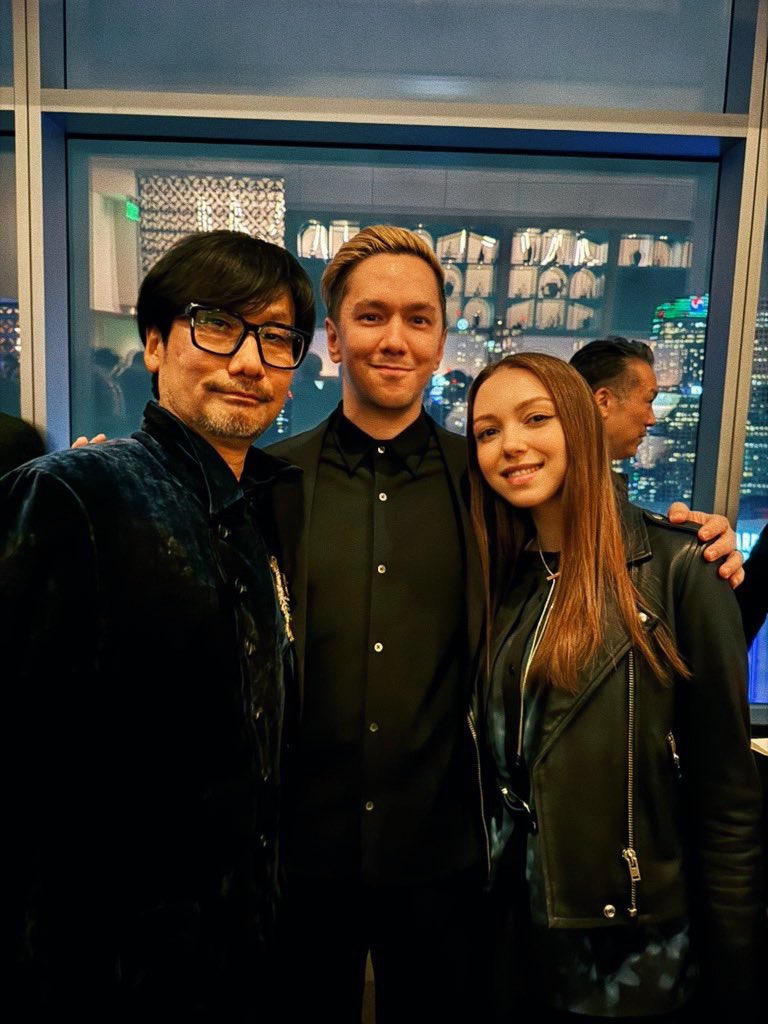 With <a href="/Kojima_Hideo/">小島秀夫</a> and <a href="/liamwong/">Liam Wong</a> at The Game Awards ❤️