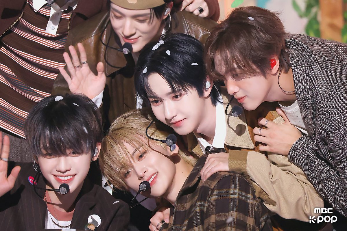 SM_NCT's tweet photo. 241123 #NCTDREAM on Show! Music Core

https://t.co/JZSlFnuFN0 https://t.co/iRt4Okaj0k