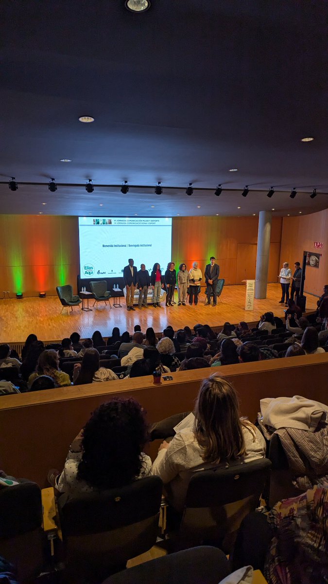 Esports Lleida (@esports_lleida) on Twitter photo #VIJornadaCMD
Inici de la VI Jornada Comunicació Dona i Esport <a href="/EllasSonDeAqui/">Ellas Son de Aquí</a> a l'Auditori Enric Granados de #Lleida.
Podeu seguir les xerrades de les esportistes i periodistes a
youtube.com/live/HiLM2yZ_D… #VIJornadaCMD
Inici de la VI Jornada Comunicació Dona i Esport <a href="/EllasSonDeAqui/">Ellas Son de Aquí</a> a l'Auditori Enric Granados de #Lleida.
Podeu seguir les xerrades de les esportistes i periodistes a
youtube.com/live/HiLM2yZ_D…