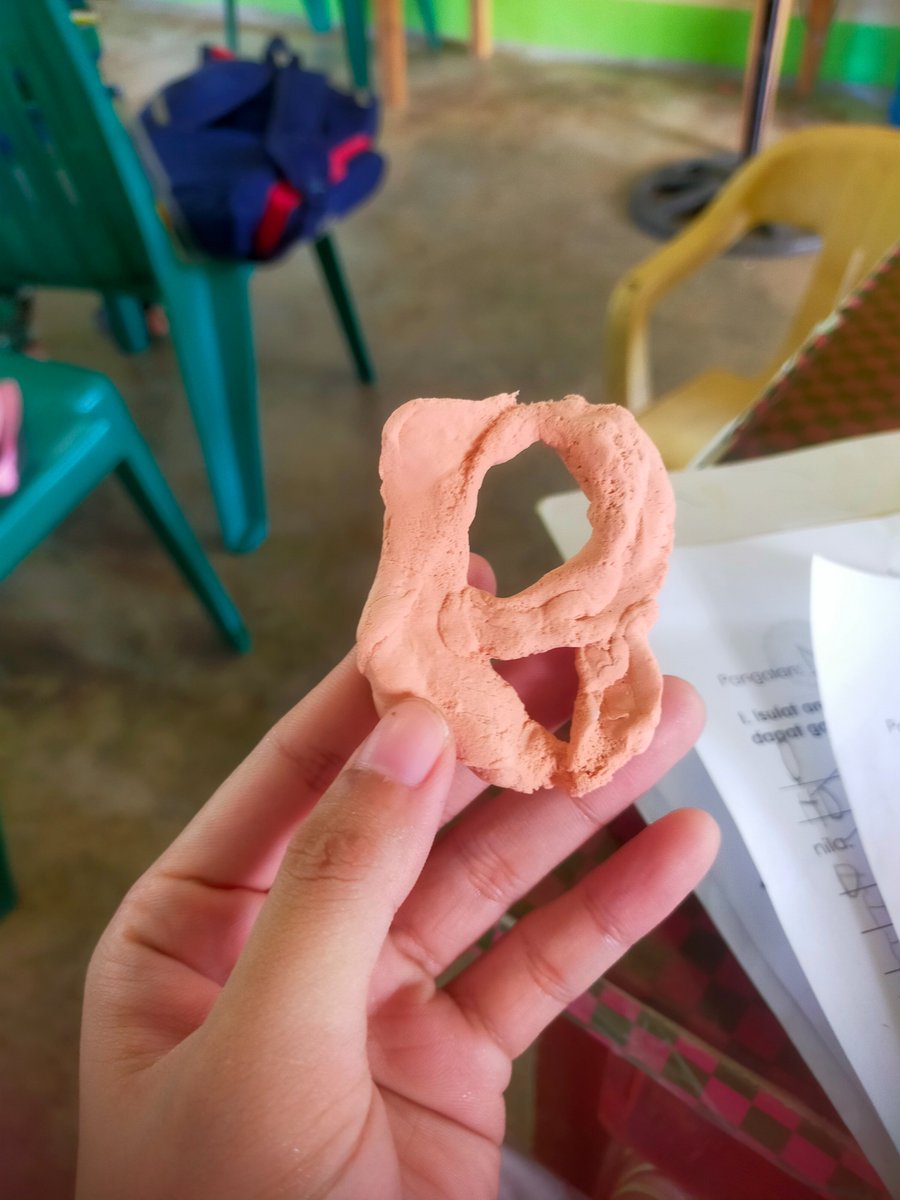 menordeedad_'s tweet photo. Pupil: Ma'am, pansinen nakon ah! Ana ti sound na detoy? https://t.co/LycmoAcrwn