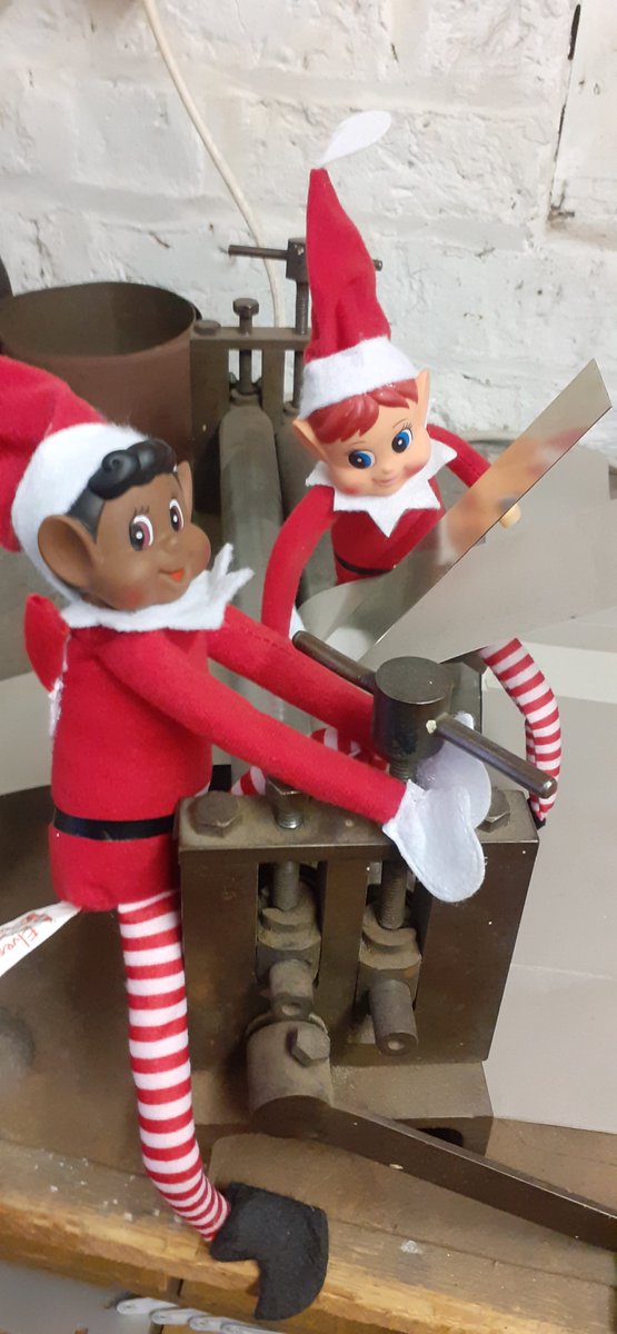 Cameo Engraving tweet media