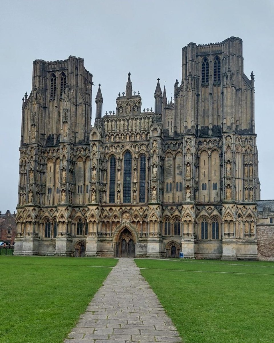 The 'New Face for Leprosy' exhibition opens today at the beautiful Wells Cathedral! 📸

Full details about the exhibition and entry to the cathedral can be found here: lepra.org.uk/events/a-new-f…