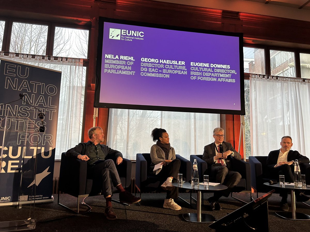 The second day of the EUNIC GA started with consistent discussions on International cultural relations with representatives of the European Parliament and the European Commission about the formulation of public policies in the field of culture by the new European leadership.