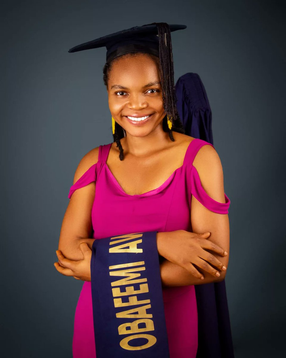 RuteeStudio's tweet photo. December 12th, 2024

My Convocation Day at Obafemi Awolowo University Ile-Ife, Osun State. Nigeria.
B.A(Hons): Literature-in-English

4 years course turns 6 years
#graduate #Thanksgiving #God https://t.co/ANYxQvGYZ9
