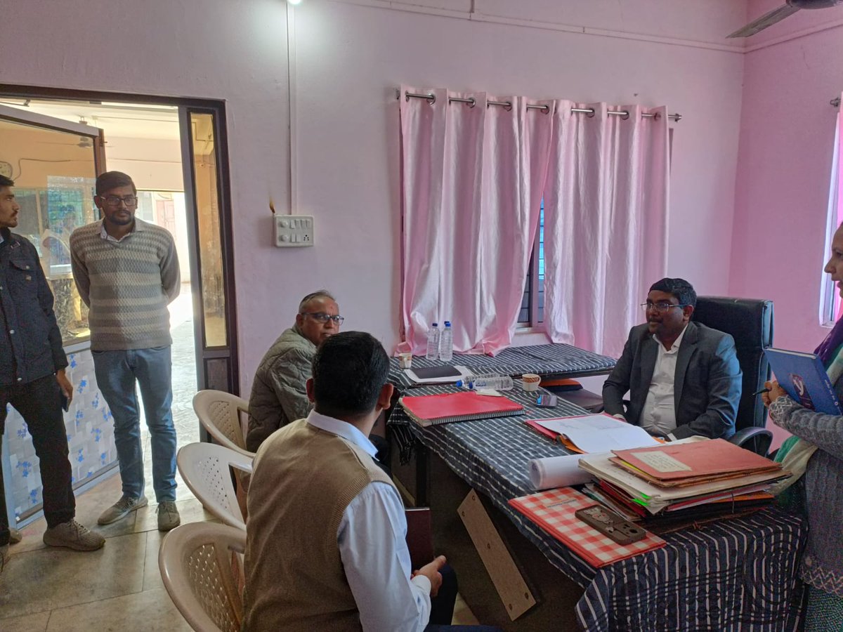 Collector Dahod tweet media