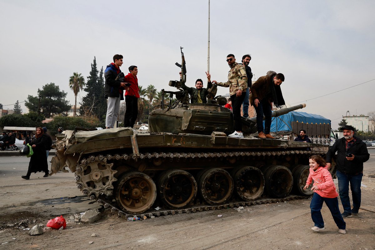 NewsUltra360's tweet photo. Assad's regime collapses as Syria's army crumbles under corruption, desertion, and loss of foreign allies. Rebels, united and strategic, take Damascus. #Syria https://t.co/cDHpFs7JI7
Pic Credit:Reuters https://t.co/45wCrifudo