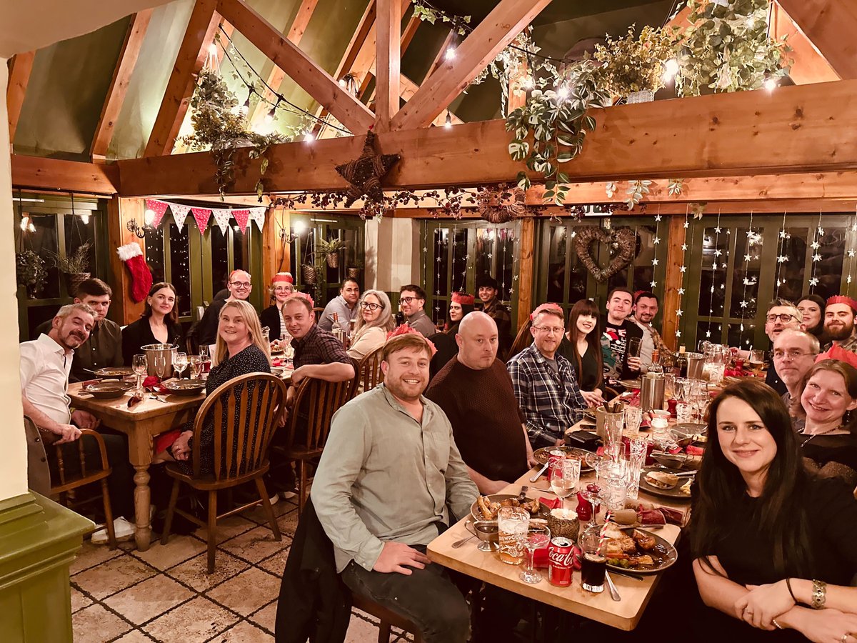 We had a wonderful time at the Versantus Christmas gathering last night, enjoying good food, great company, and plenty of festive cheer (and maybe a drink or two) 🍷🍻 

A big thank you to our amazing team for all their hard work this year!

#TeamVersantus #ChristmasDo