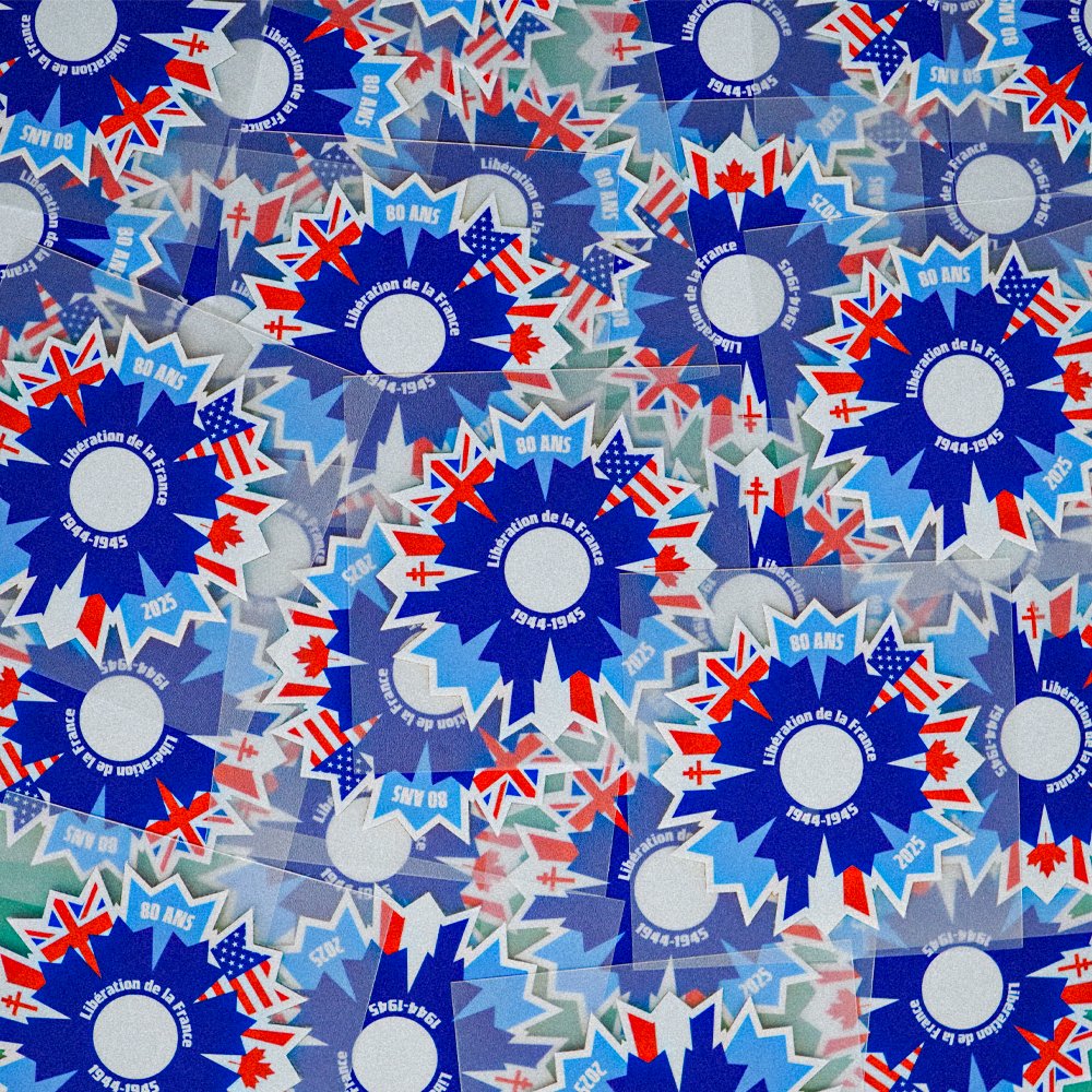 FootpressFR's tweet photo. Patchs bleuets de France, disponibles en quantité ultra limitée, des maintenant sur https://t.co/yIDFLTdHun https://t.co/76WhQL1Lbk