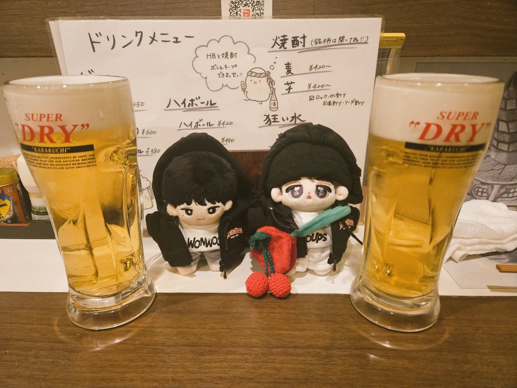 shiiimiii_'s tweet photo. 恒例LIVE後の宴は、
だし巻きの美味しい居酒屋さん
やってなくて
新しいとこ開拓。
入口怪しさしかないけど
ほんとに料理は、
美味しいのしかなかった🤤
リピ確定❣️

神バイトさんが
ビール並々までついでくれるから
席までゆっくりそろーり
持ってきてくれる
定員さんまじ最高👍 https://t.co/yoZ1FrBLLu