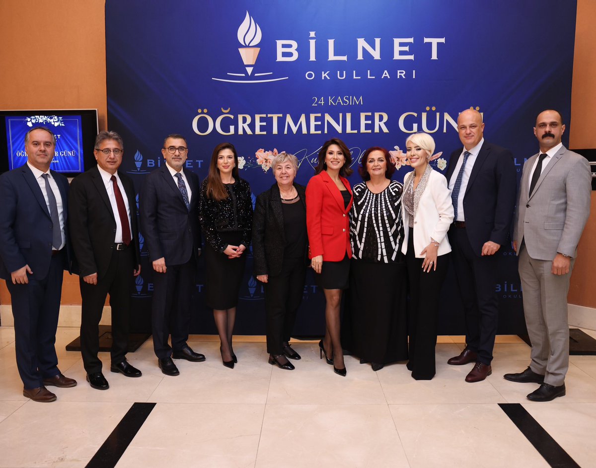 Öğretmenler Günü kutlamalarımıza Yönetim Kurulu Başkanımız Sayın Osman Öztürk ve kıymetli eşleri, Başkan Vekilimiz Sayın Fatih Öztürk ve değerli eşlerinin katılımları ile Ankara’da  devam ettik.

Kutlama programımızda Bilnet Okulları Çayyolu.
,Yenimahalle  ve Eryaman